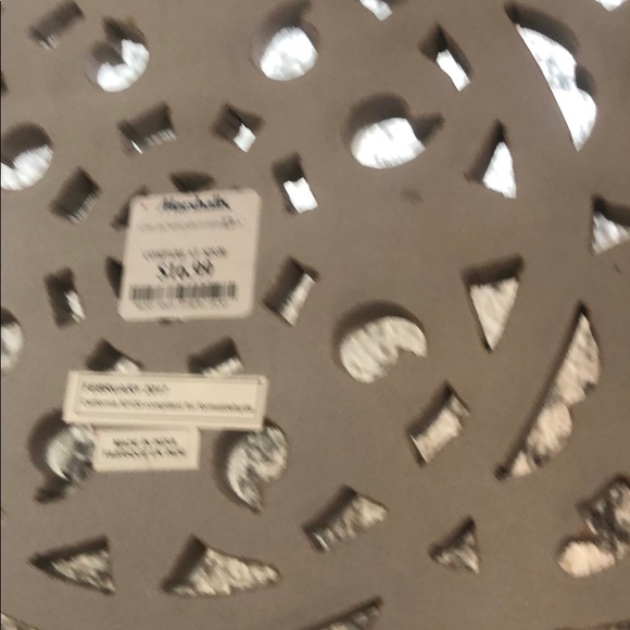 Local pickup only!!! Decor - Picture 2 of 2